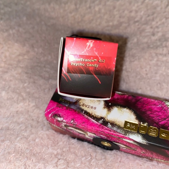 LuxeTrance Lipstick- Pink Ultraness & Psycho Candy - Picture 8 of 11